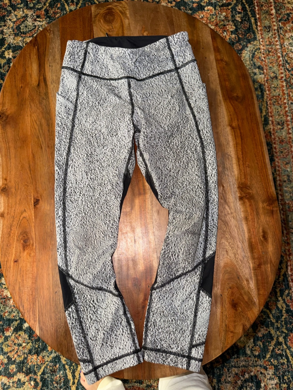 Lululemon Gray Black Patterned Leggings